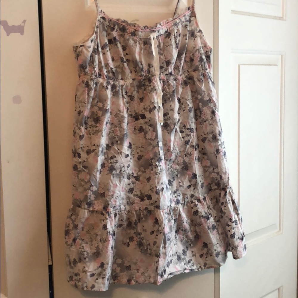 Victoria’s Secret night gown L